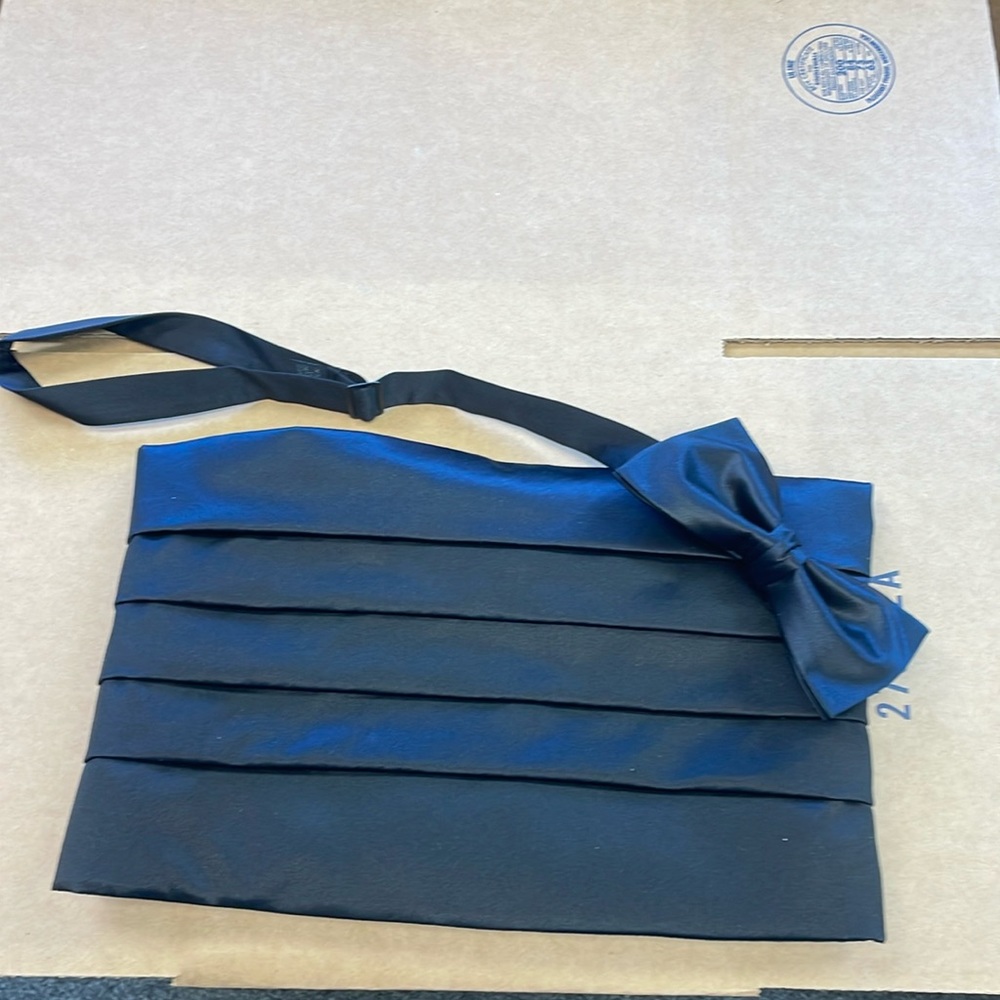 Big n Tall Black SilkCummerbund and Bow Tie Set New